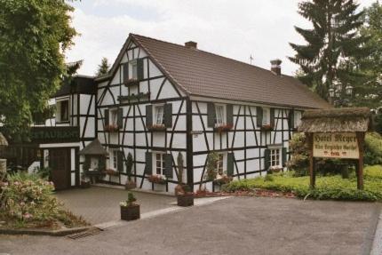 Hotel Meyer Kürten Exterior foto